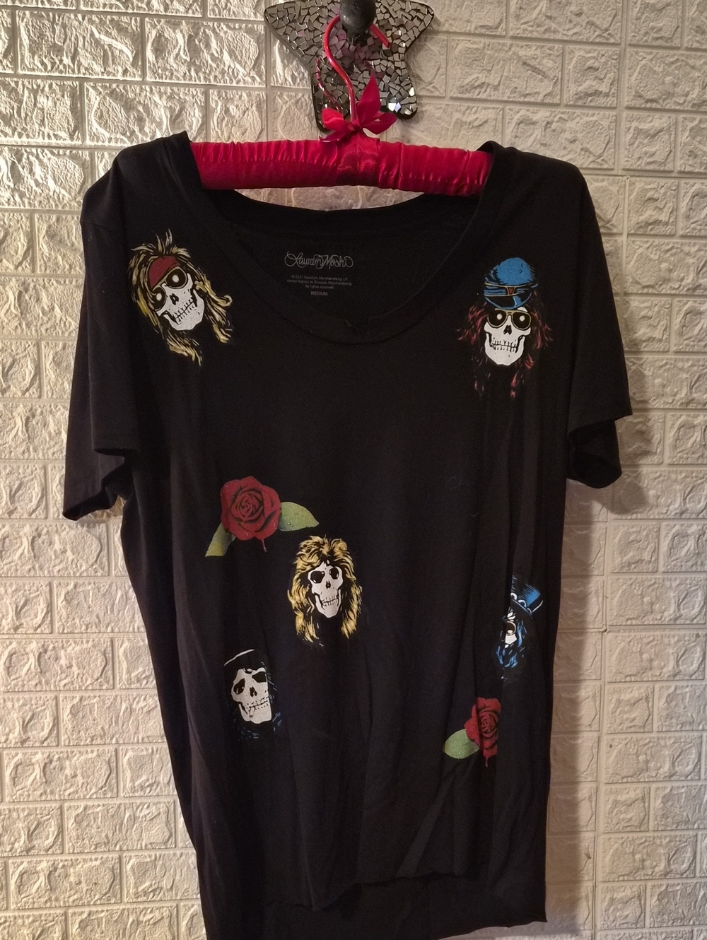 Black lauren moshi Graphic Skull & Rose Short Sleeve Top Guns n Roses